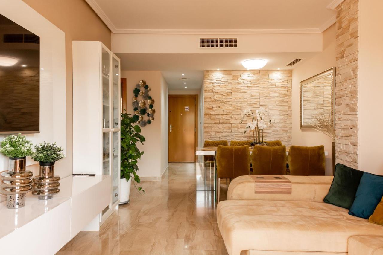 Lindo Apartamiento Tivoli Apartment *